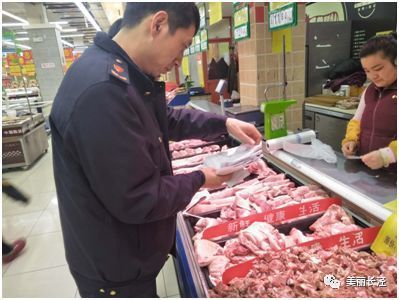 我鎮(zhèn)開展春節(jié)前餐飲服務(wù)食品安全專項(xiàng)大檢查